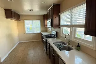 700 W Glenoaks Blvd, Glendale, CA 91202 - Photo 1