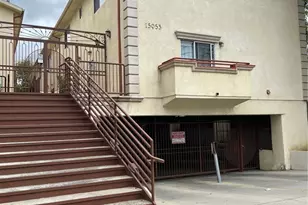 15053 Victory, Van Nuys, CA 91411 - Photo 1