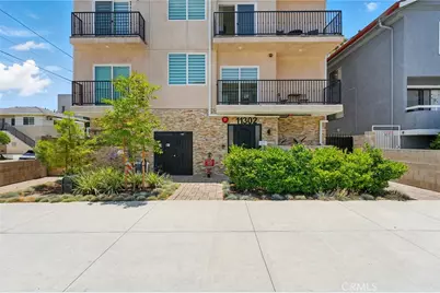 11302 Morrison #302, North Hollywood, CA 91601 - Photo 1