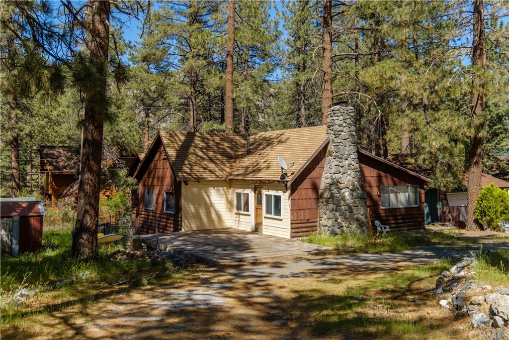 1116 Lark Rd, Wrightwood, CA 92397 MLS HD22086300 Coldwell Banker