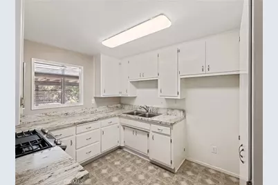 9345 10th Avenue, Hesperia, CA 92345 - Photo 3