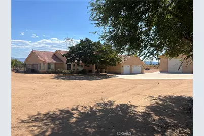 6825 Bandicoot Trail, Oak Hills, CA 92344 - Photo 1