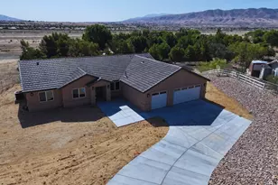 19000 Covina St, Hesperia, CA 92345 - Photo 1