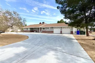 19955 Shoshonee Rd, Apple Valley, CA 92307 - Photo 1