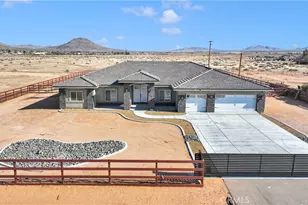 21192 Zuni Rd, Apple Valley, CA 92307 - Photo 1