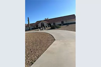 15166 Pocahantas Street, Apple Valley, CA 92307 - Photo 1