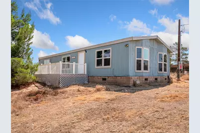11065 Pacific Road, Phelan, CA 92371 - Photo 1