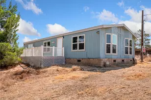 11065 Pacific Rd, Phelan, CA 92371 - Photo 1