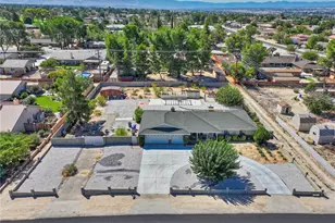 19521 Tomahawk Rd, Apple Valley, CA 92307 - Photo 1