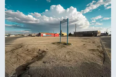 4130541 Yucca Street, Hesperia, CA 92345 - Photo 1