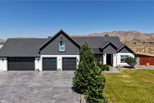 23670 Shirwaun, Apple Valley, CA 92307 - Photo 1