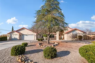 19544 Oneida, Apple Valley, CA 92307 - Photo 1