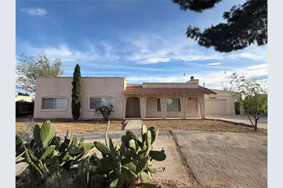 21011 Teton, Apple Valley, CA 92308 - Photo 1