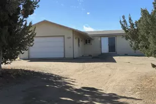 9274 Terrace View Rd, Phelan, CA 92371 - Photo 1