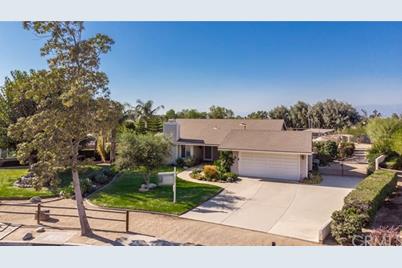 169 Rawhide Ct Norco Ca 92860 Mls Ig19237130 Coldwell Banker