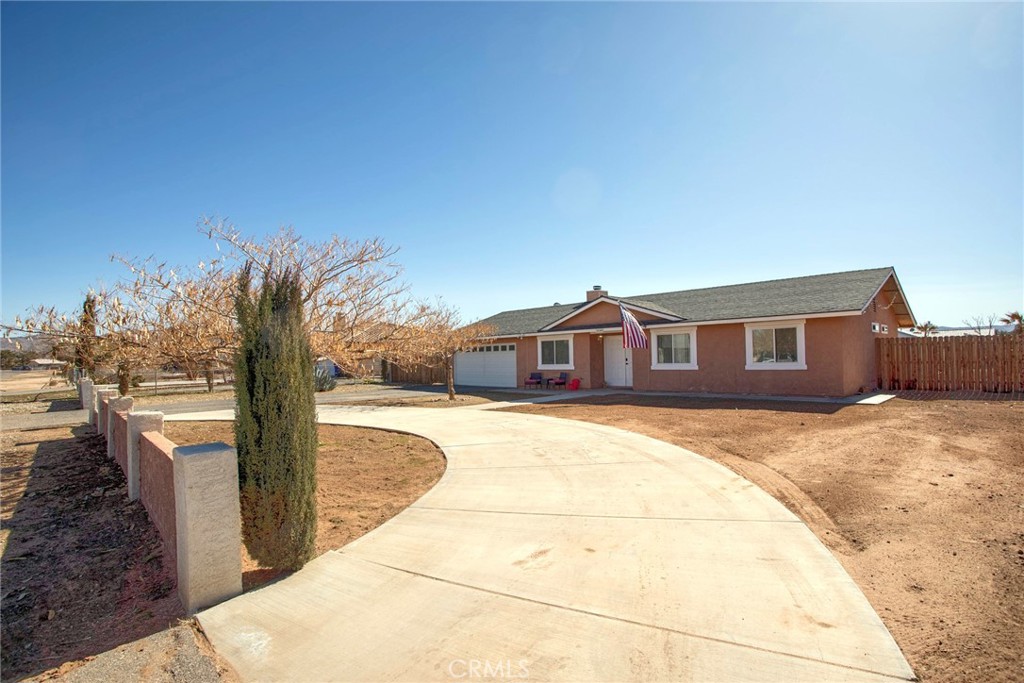 22149 Flathead Rd, Apple Valley, CA 92307 MLS IG23009210 Coldwell