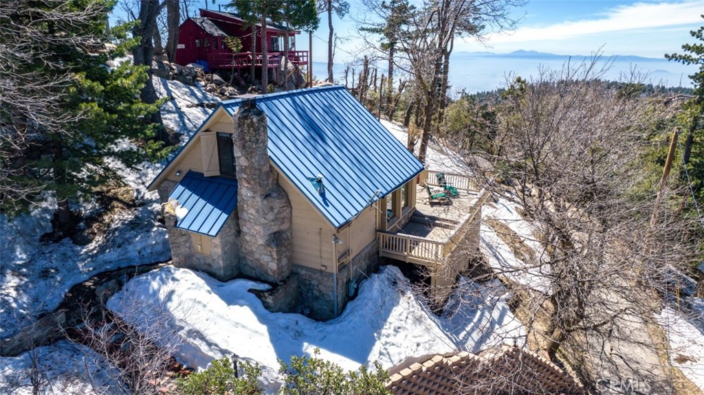 835 Lo Ln, Twin Peaks, CA 92391 MLS IG23016386 Coldwell Banker