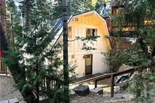 533 W Victoria Ct, Lake Arrowhead, CA 92352 - Photo 1