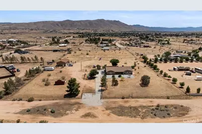 22025 Del Oro Road, Apple Valley, CA 92308 - Photo 1