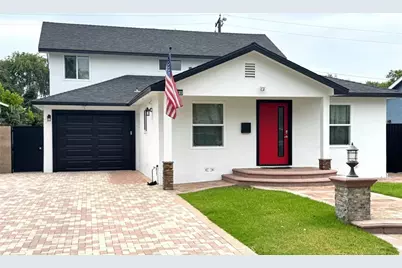 2404 W Oak Avenue, Fullerton, CA 92833 - Photo 1