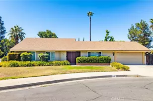 310 Walnut Ave, Redlands, CA 92373 - Photo 1