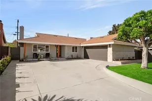 17381 Meer, Huntington Beach, CA 92647 - Photo 1