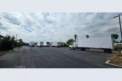 781 E Santa Fe Street, San Bernardino, CA 92408 - Photo 1