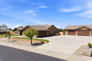 11262 Oakdel Ct, Yucaipa, CA 92399 - Photo 1