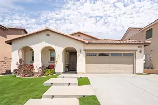 15686 Parry Peak Dr, Fontana, CA 92336 - Photo 1