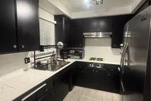 721 Larch St, Inglewood, CA 90301 - Photo 1