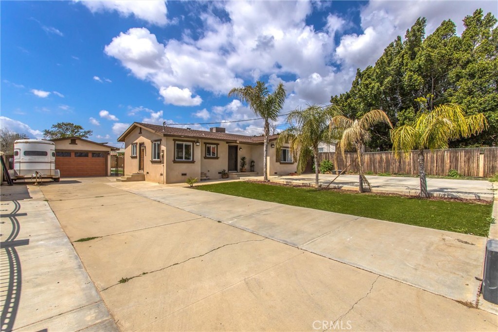 6872 36th St, Jurupa Valley, CA 92509 MLS IV23054006 Coldwell Banker