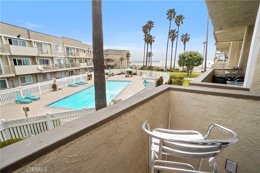 297 E Surfside Dr, Port Hueneme, CA 93041 MLS IV23070597 Coldwell Banker