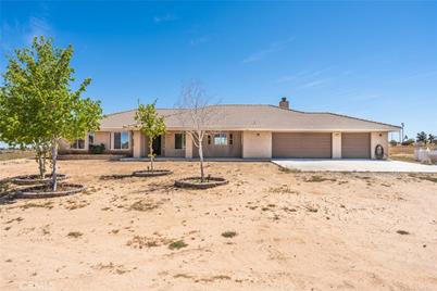 11377 Oxford Road, Phelan, CA 92371 - Photo 1