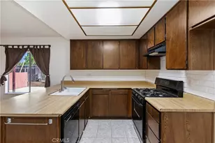 43786 Nathan Dr, Hemet, CA 92544 - Photo 3