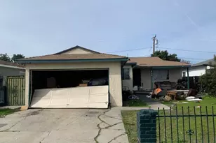 425 S Cliveden Ave, Compton, CA 90220 - Photo 1