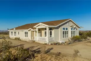 57120 Luna Vista Ln, Landers, CA 92285 - Photo 1