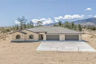 1483 Smoke Tree Rd, Pinon Hills, CA 92372 - Photo 1