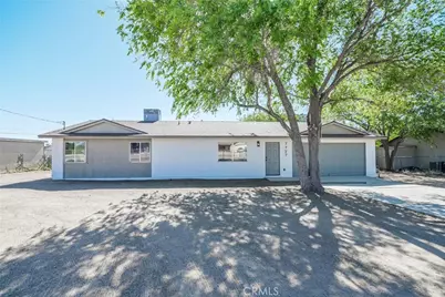 7727 Oakwood Avenue, Hesperia, CA 92345 - Photo 1