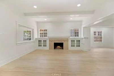 2018 W Martin Luther King Jr Boulevard, Los Angeles, CA 90062 - Photo 1