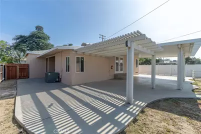 401 W Pioneer Avenue, Redlands, CA 92374 - Photo 1