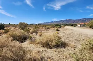 11675 Descanso Rd, Pinon Hills, CA 92372 - Photo 1