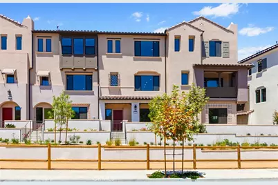 142 Bridle Drive, Burbank, CA 91506 - Photo 1