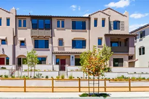 142 Bridle Dr, Burbank, CA 91506 - Photo 1