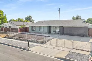 806 S Sandalwood Ave, Bloomington, CA 92316 - Photo 1