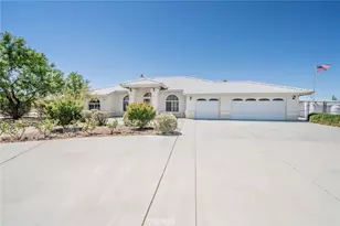 13880 Paramount Rd, Phelan, CA 92371 - Photo 1