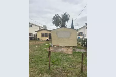 8637 Orchard Avenue, Los Angeles, CA 90044 - Photo 1