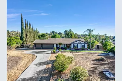 16381 Valle Vista Way, Riverside, CA 92506 - Photo 1