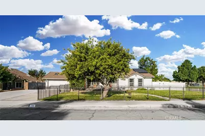 790 N Glenwood Avenue, Rialto, CA 92376 - Photo 1