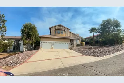 22066 Loch Lomond, Canyon Lake, CA 92587 - Photo 1