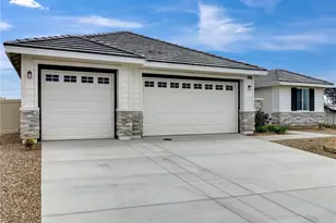 35878 Wildwood Crest Dr, Yucaipa, CA 92399 - Photo 1